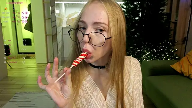 BritaKiss online show from 11.13.25