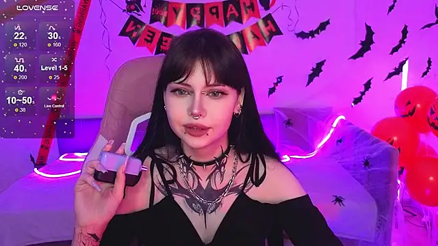 Morana Batt online show from 10.28.25