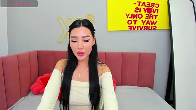 Jennifer Munoz online show from 10.08.25