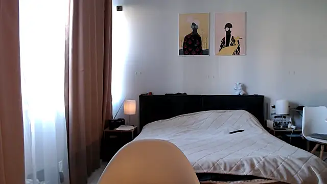 VivianCoke online show from 03.04.26