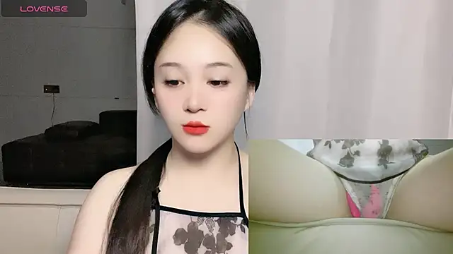 Snapshot of woaiqinqin chatting on 09.13.25 woaiqinqin online show from 09.13.25