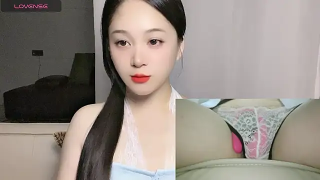 Snapshot of woaiqinqin chatting on 09.18.25 woaiqinqin online show from 09.18.25