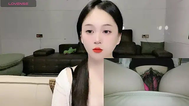 Snapshot of woaiqinqin chatting on 09.23.25 woaiqinqin online show from 09.23.25