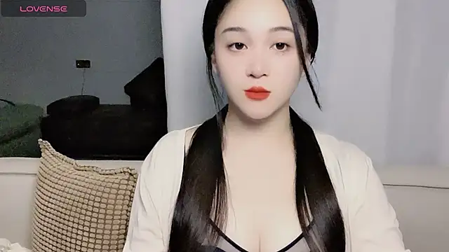 Snapshot of woaiqinqin chatting on 10.07.25 woaiqinqin online show from 10.07.25