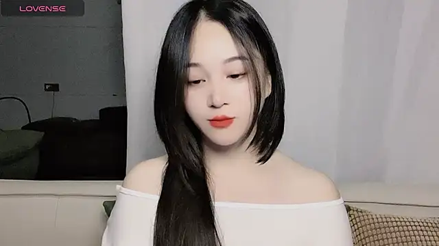 Snapshot of woaiqinqin chatting on 10.25.25 woaiqinqin online show from 10.25.25