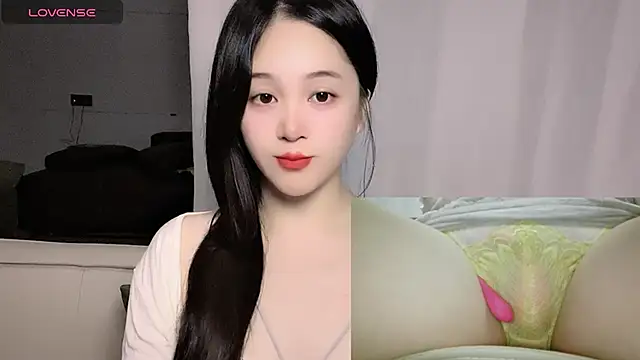 Snapshot of woaiqinqin chatting on 11.03.25 woaiqinqin online show from 11.03.25