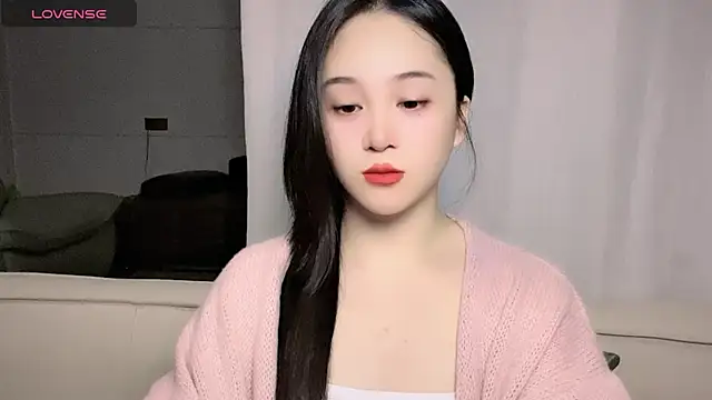 Snapshot of woaiqinqin chatting on 11.19.25 woaiqinqin online show from 11.19.25