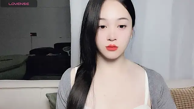 Snapshot of woaiqinqin chatting on 12.01.25 woaiqinqin online show from 12.01.25