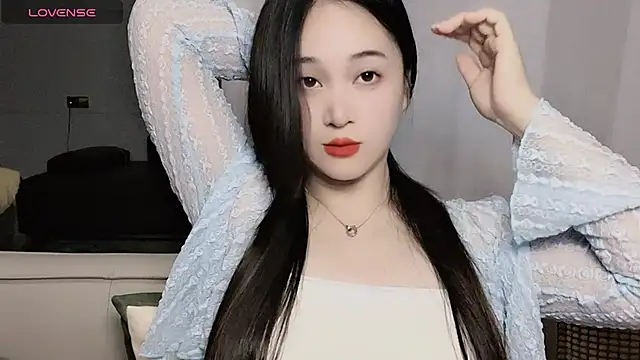 Snapshot of woaiqinqin chatting on 12.21.25 woaiqinqin online show from 12.21.25