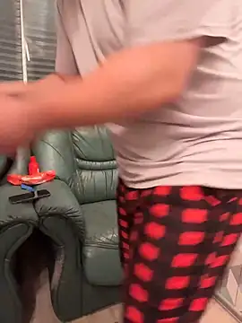 desiredude9 online show from 11.24.25