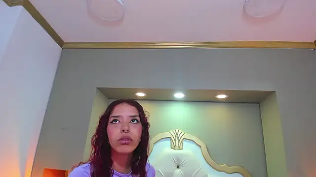 AteneaGreyy online show from 11.19.25