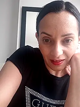 Snapshot of sarita_star chatting on 09.10.25 sarita star online show from 09.10.25