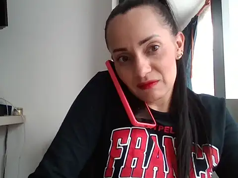 Snapshot of sarita_star chatting on 10.12.25 sarita star online show from 10.12.25