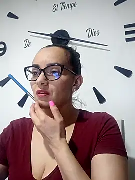 Snapshot of sarita_star chatting on 11.11.25 sarita star online show from 11.11.25