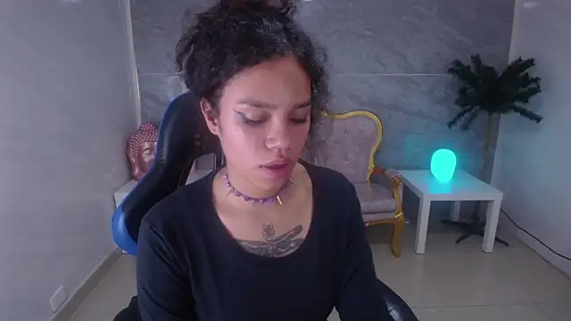 Canela s1 online show from 09.18.25