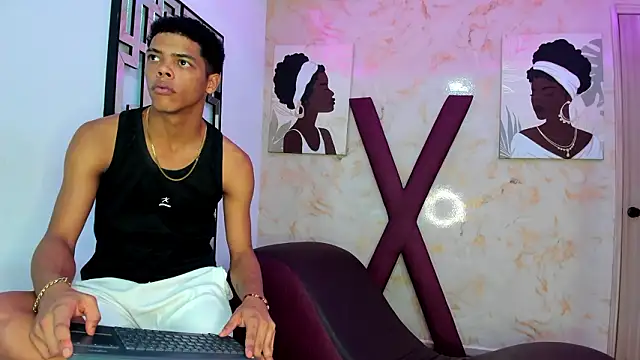 PRETTY FEM online show from 02.08.26