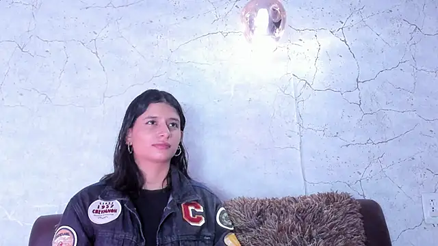 Georgina Ferri  online show from 10.18.25