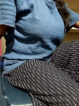 Aaradhya Sharma online show from 12.18.25