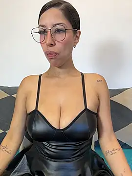 luvely online show from 06.12.26