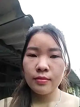 lylylove online show from 09.18.25