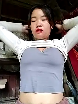 lylylove online show from 09.27.25