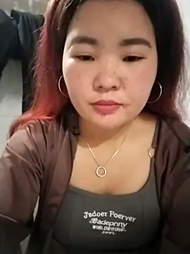 lylylove online show from 03.19.26