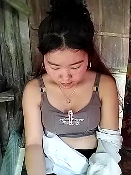 lylylove online show from 03.28.26