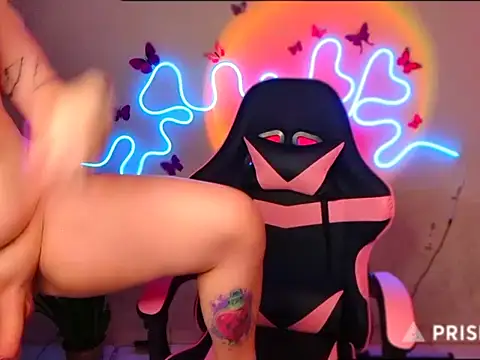 Snapshot of VIckSexyDoll chatting on 09.30.25 VIckSexyDoll online show from 09.30.25