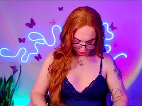 Snapshot of VIckSexyDoll chatting on 10.09.25 VIckSexyDoll online show from 10.09.25