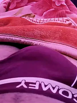 Snapshot of urs_samm chatting on 04.13.26 urs samm online show from 04.13.26