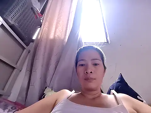 Snapshot of Fhukerat_13 chatting on 06.16.26 Fhukerat 13 online show from 06.16.26