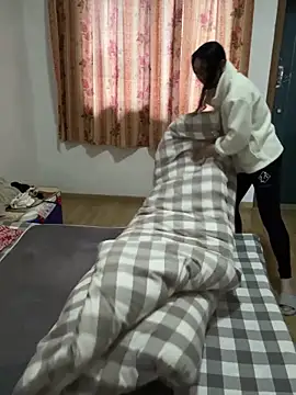 xiiuuff18 online show from 11.12.25