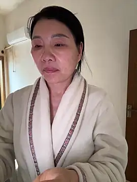 Snapshot of xiiuuff18 chatting on 03.31.26 xiiuuff18 online show from 03.31.26