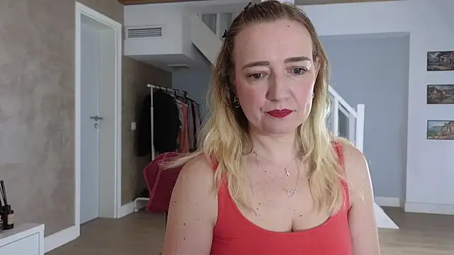 Blue Angel Sweet online show from 10.02.25