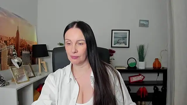 Velvet Jasmine online show from 10.08.25