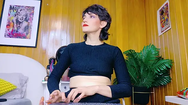 Zafiro Gem  online show from 11.07.25