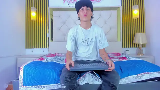 Snapshot of Just18Jake chatting on 09.19.25 Just18Jake online show from 09.19.25