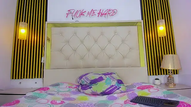 Snapshot of Just18Jake chatting on 10.01.25 Just18Jake online show from 10.01.25