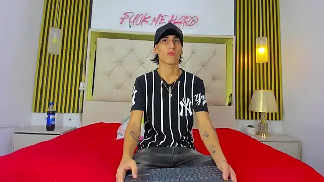 Snapshot of Just18Jake chatting on 10.16.25 Just18Jake online show from 10.16.25