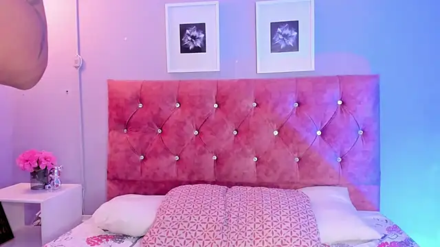 GabiHills online show from 04.11.26