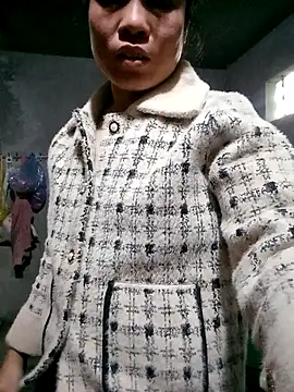 Maymay0033 online show from 11.24.25