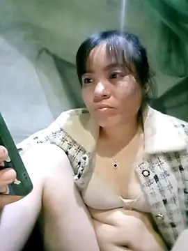 Maymay0033 online show from 11.26.25