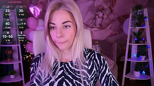 Snapshot of BellaRayyy chatting on 02.21.26 BellaRayyy online show from 02.21.26