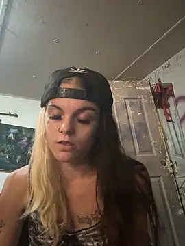 ittybittymeryssa online show from 10.05.25