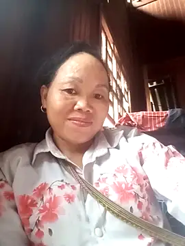  YooY  online show from 09.13.25