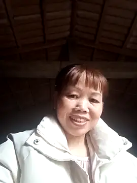  YooY  online show from 10.31.25