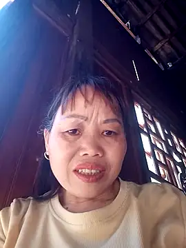  YooY  online show from 11.28.25