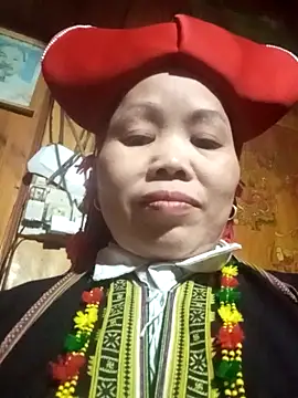  YooY  online show from 12.21.25