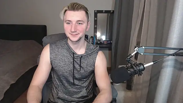 Snapshot of Elvin_Vaenight chatting on 09.09.25 Elvin Vaenight online show from 09.09.25