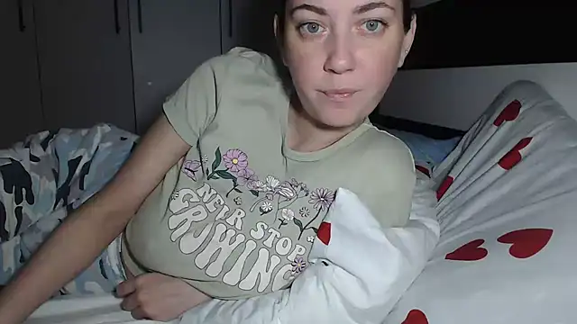petite danielle online show from 05.22.26